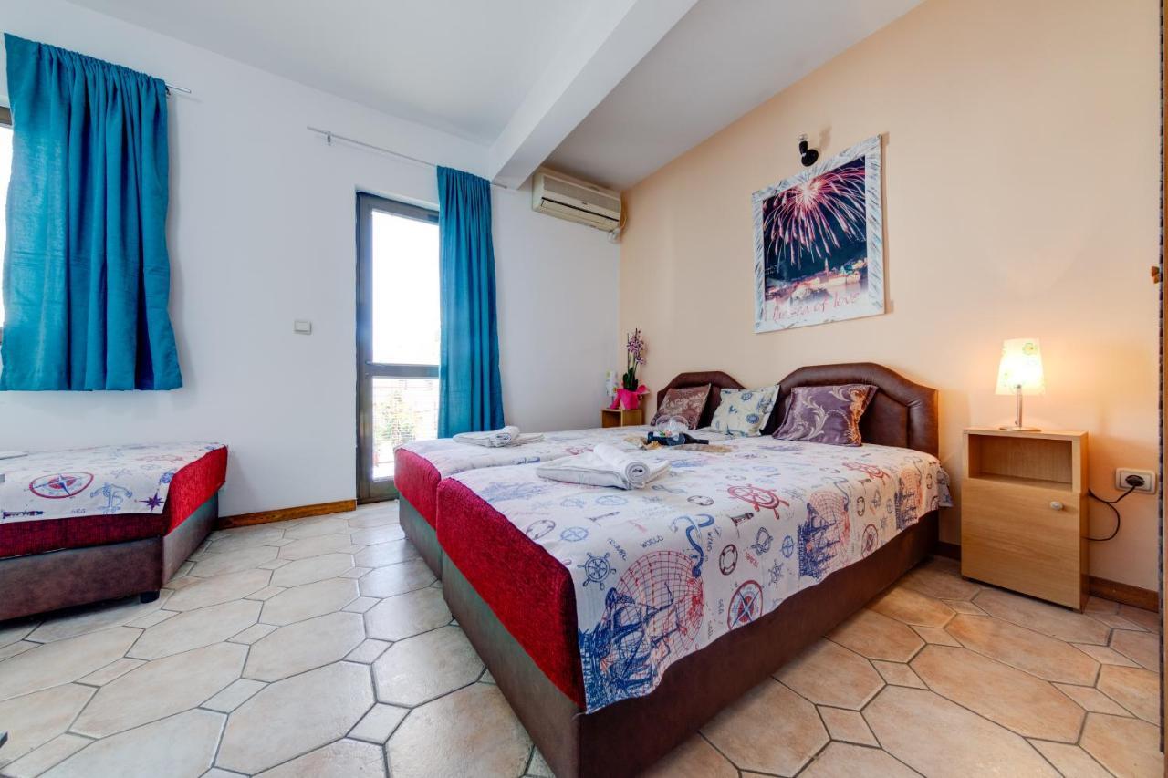 Sunny Grapes Apartments Budua Esterno foto