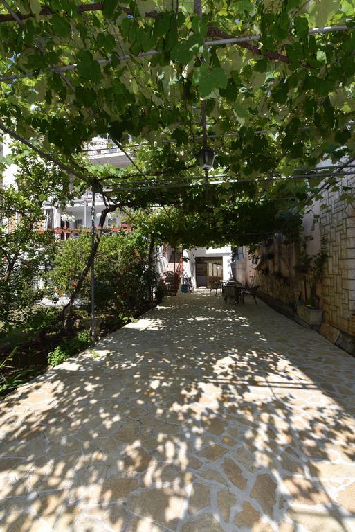 Sunny Grapes Apartments Budua Esterno foto