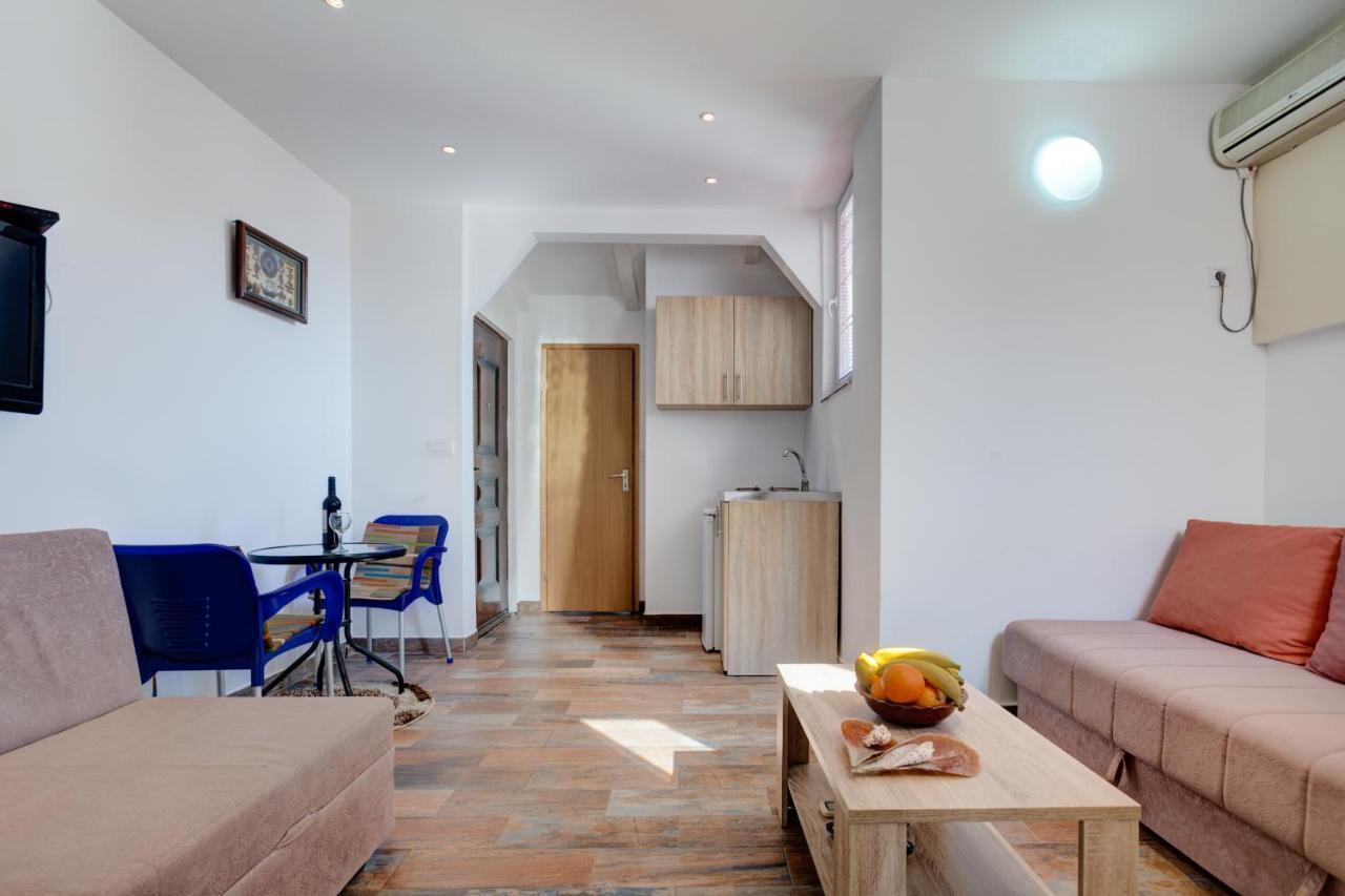 Sunny Grapes Apartments Budua Esterno foto