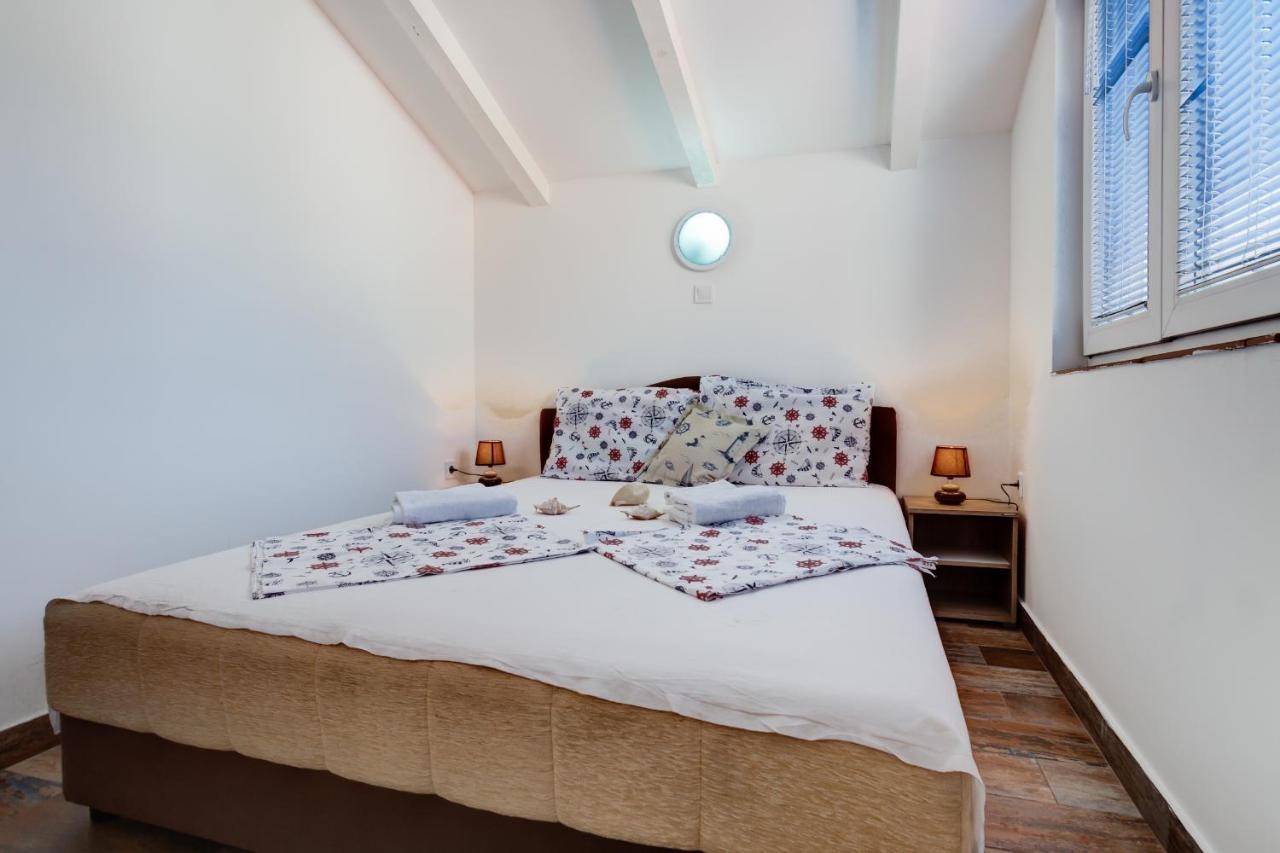 Sunny Grapes Apartments Budua Esterno foto
