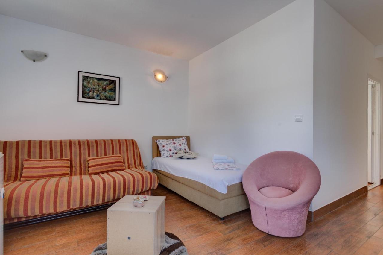 Sunny Grapes Apartments Budua Esterno foto