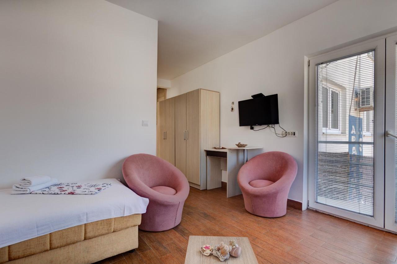 Sunny Grapes Apartments Budua Esterno foto